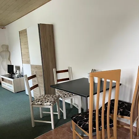 Aparthotel Penzion Pod Zorem